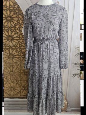 Grey dress